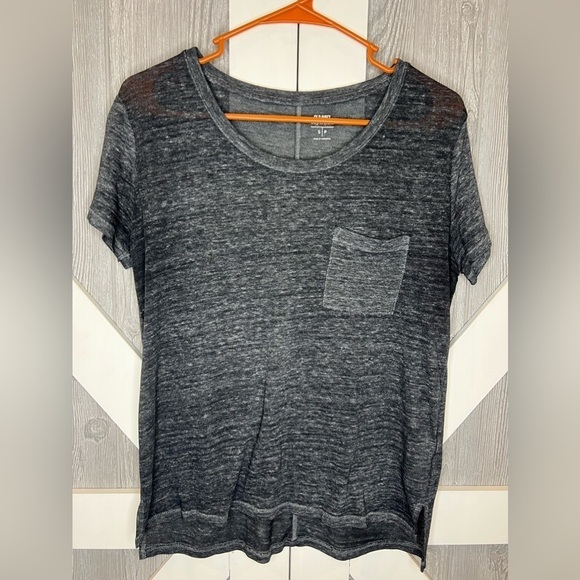 BAG032. Old Navy Boyfriend Heather Gray Tee Small - Picture 1 of 4